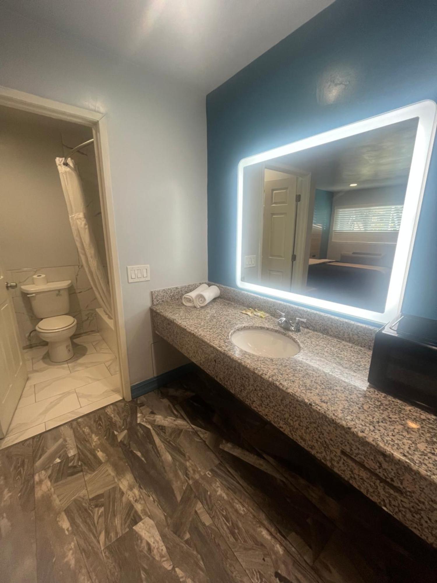 Travel Inn Motel Anaheim Dış mekan fotoğraf